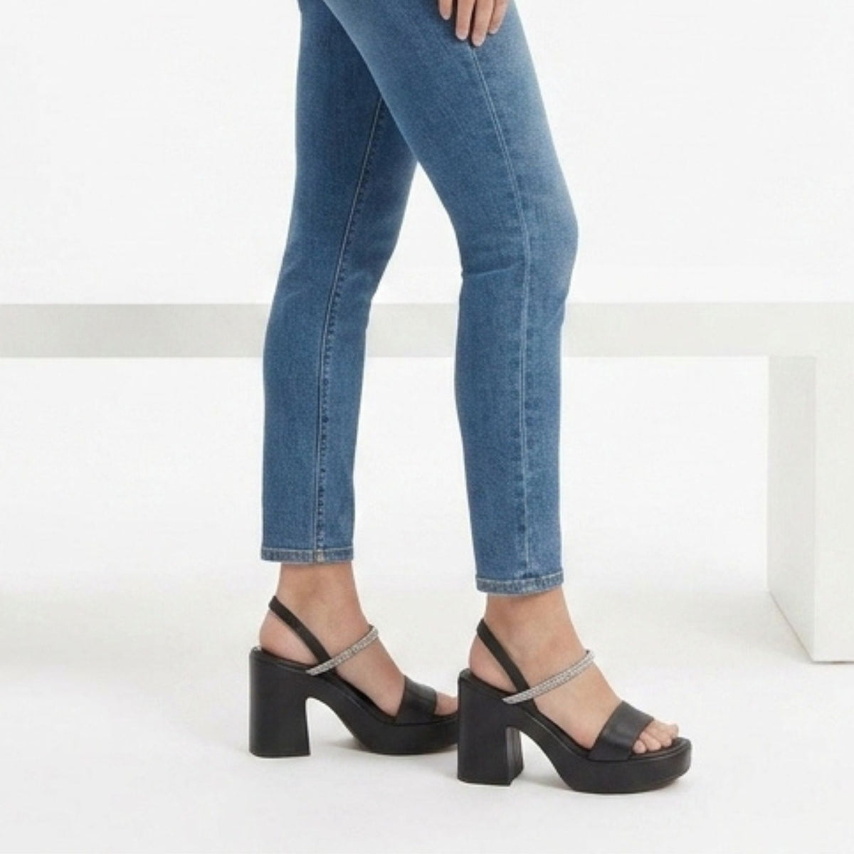 SANDALIA MUJER STHEF CASUAL NEGRO 7829