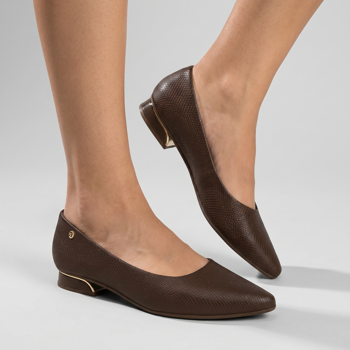 ZAPATO MAXI MUJER PICCADILLY VESTIR CACAU 27900400000157