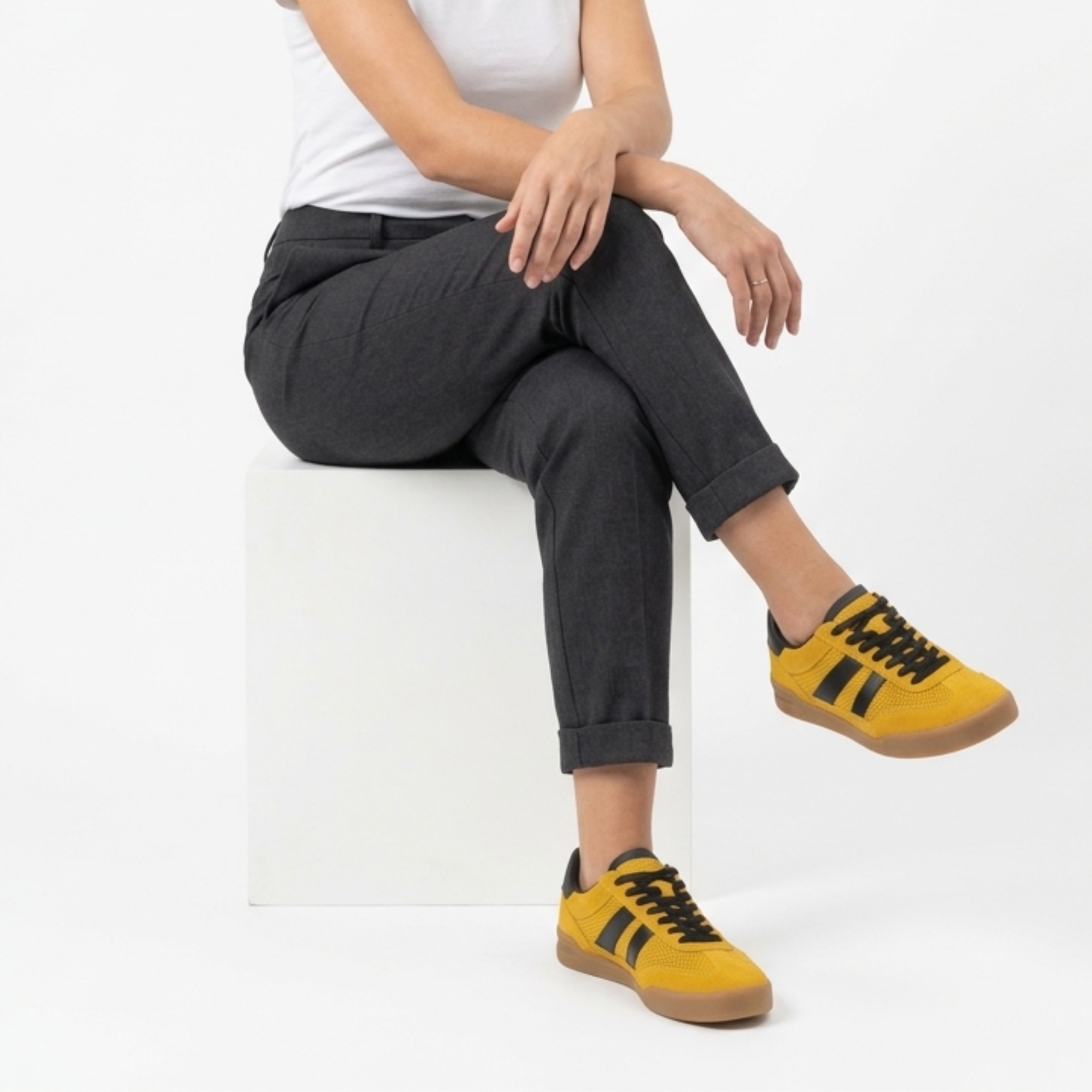 ZAPATILLA MUJER STHEF CASUAL AMARILLO 8142